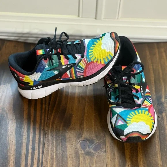 Brooks running shoes-Lisa Congdon edition - Picture 2 of 2